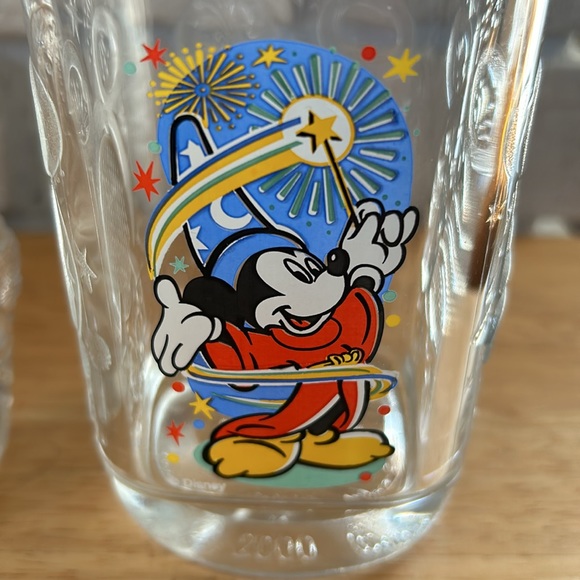 Disney McDonald’s Glasses - Picture 4 of 6